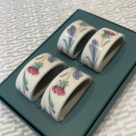 Lenox christmas napkin rings